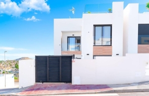 200-4758, Four Bedroom Detached Villa In Benijofar.