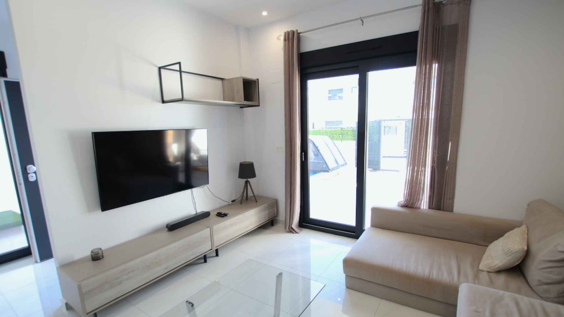 48308_stunning_3_bedroom_villa_in_a_highly_sough_after_location_201223102903_img_5054