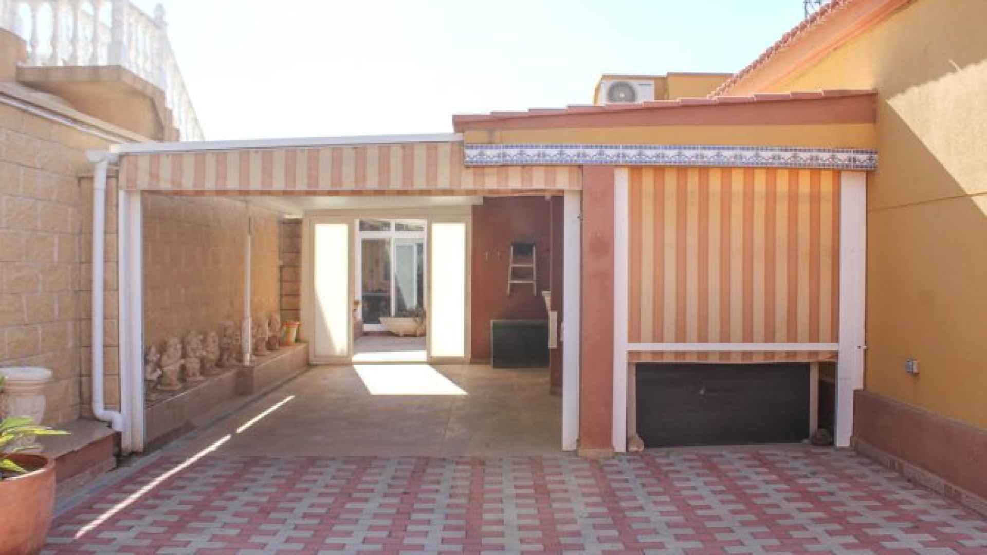 medium_15252_lovely_detached_villa_with_3_bedrooms_and_private_covered_pool_190224154808_sr1356_(46)