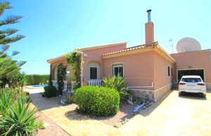 48508_fabulous_3_bedroom_farmhouse_with_many_extras_240724125118_img_1154