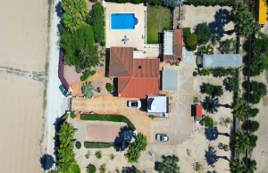 48508_fabulous_3_bedroom_farmhouse_with_many_extras_240724125124_dji_0336
