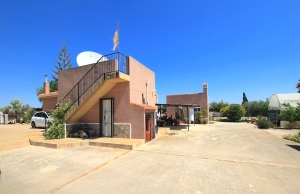 48508_fabulous_3_bedroom_farmhouse_with_many_extras_240724125124_img_1183