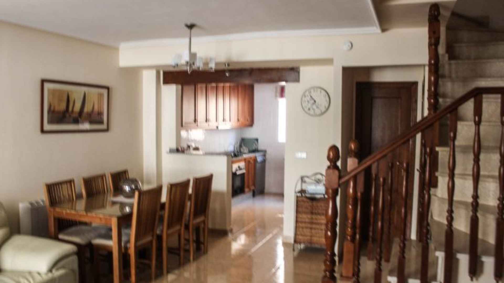 medium_16225_lovely_three_bedroom_townhouse_with_private_garage_and_large_communal_pool_160924111120_sr1346_(10)