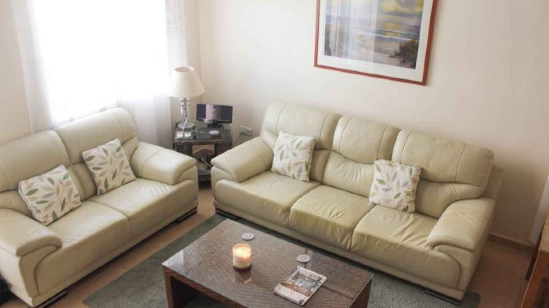 medium_16225_lovely_three_bedroom_townhouse_with_private_garage_and_large_communal_pool_160924111121_sr1346_(5)
