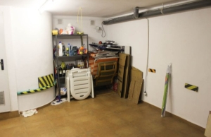 medium_16225_lovely_three_bedroom_townhouse_with_private_garage_and_large_communal_pool_160924111119_sr1346_(28)