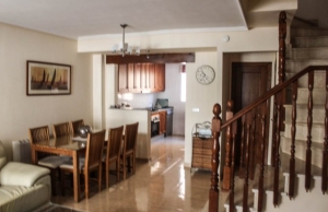 medium_16225_lovely_three_bedroom_townhouse_with_private_garage_and_large_communal_pool_160924111120_sr1346_(10)