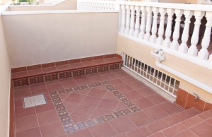 medium_16225_lovely_three_bedroom_townhouse_with_private_garage_and_large_communal_pool_160924111121_sr1346_(16)