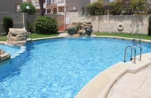 medium_16225_lovely_three_bedroom_townhouse_with_private_garage_and_large_communal_pool_160924111122_sr1346_(36)