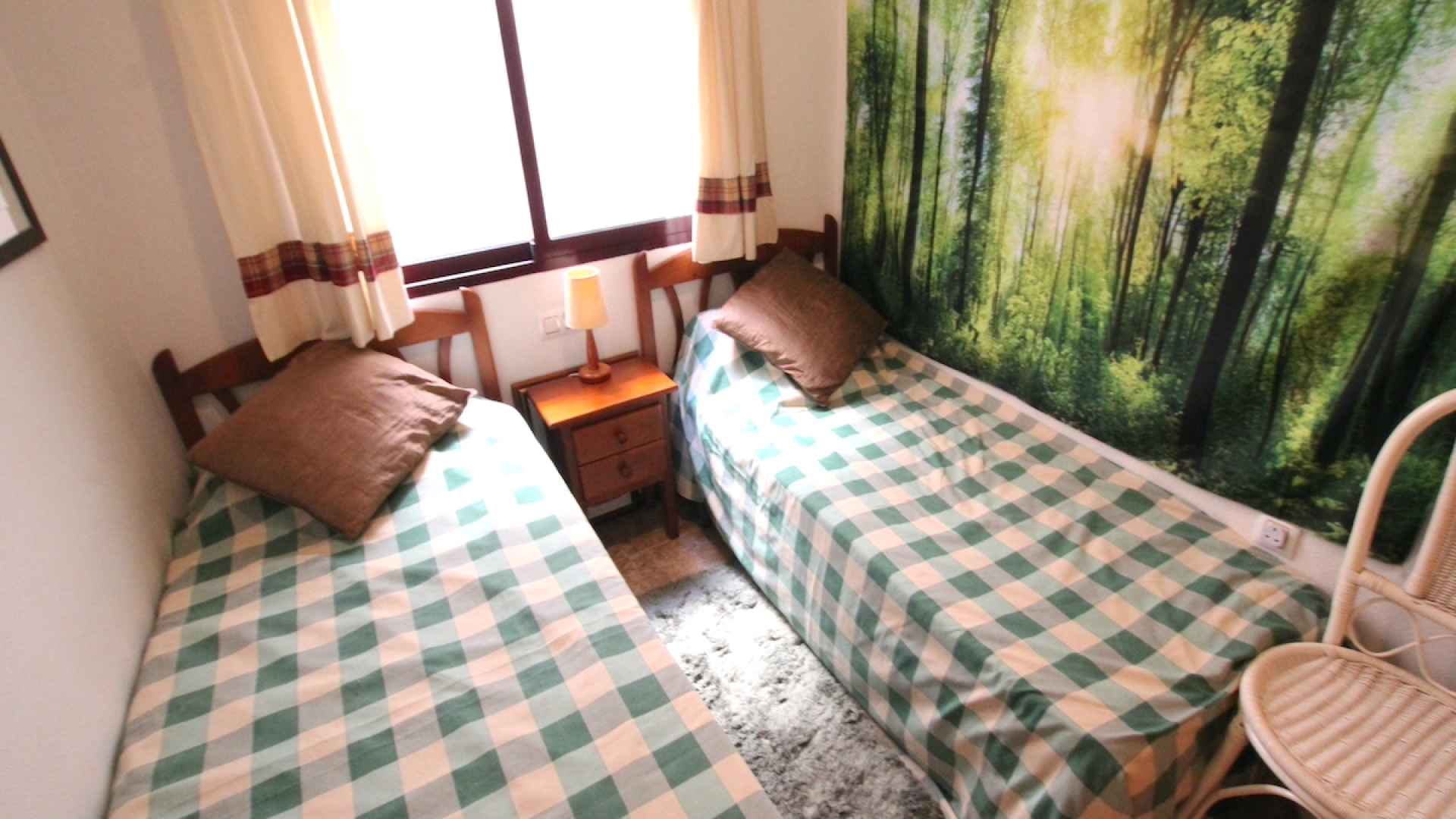 48620_fabulous_2_bed_coastal_apartment_central_location_211024142523_img_5825