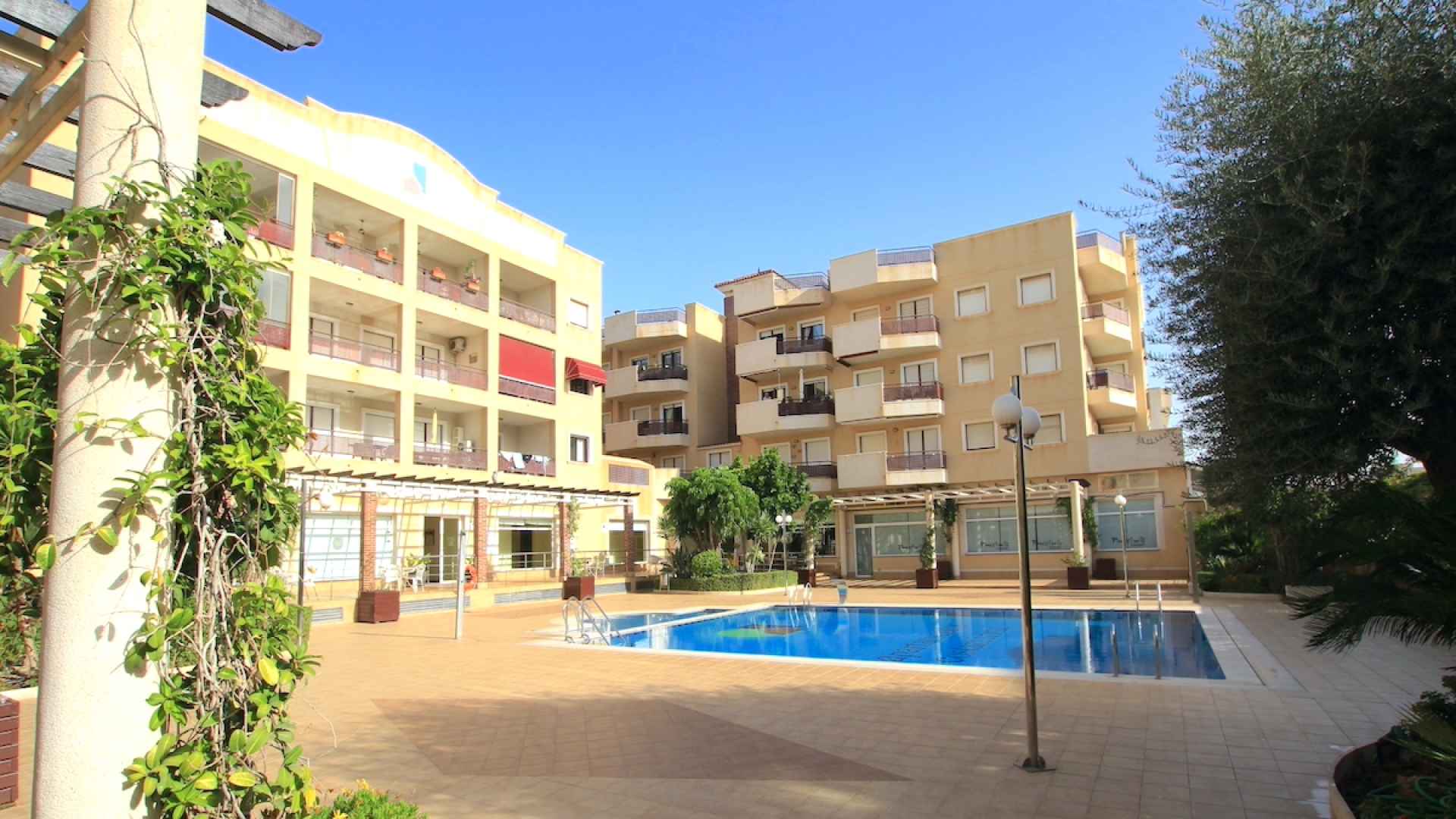 48620_fabulous_2_bed_coastal_apartment_central_location_211024142523_img_5866