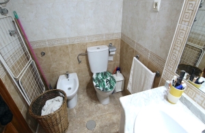 48620_fabulous_2_bed_coastal_apartment_central_location_211024142519_img_5817