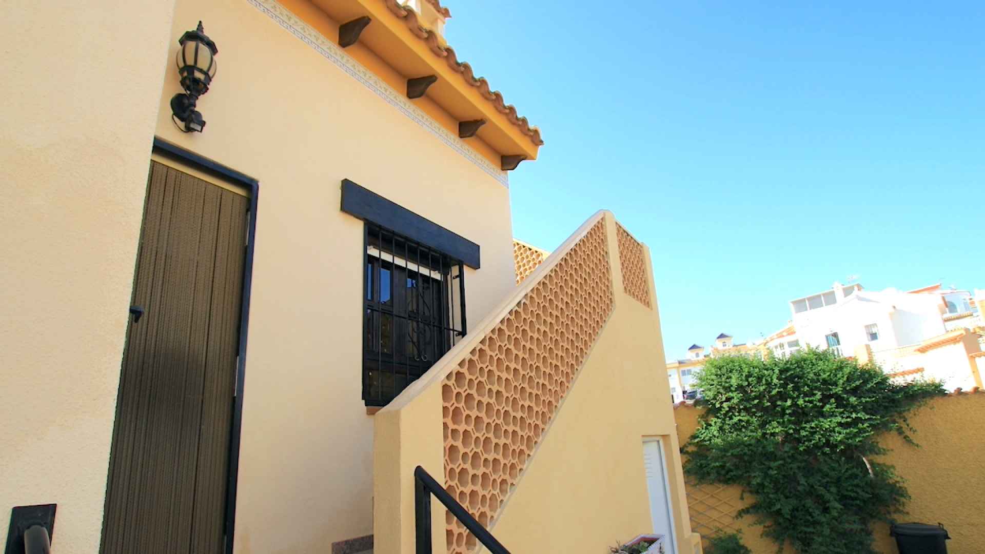 48730_charming_3_bedroom_detached_villa_with_private_pool_031224142701_img_7436