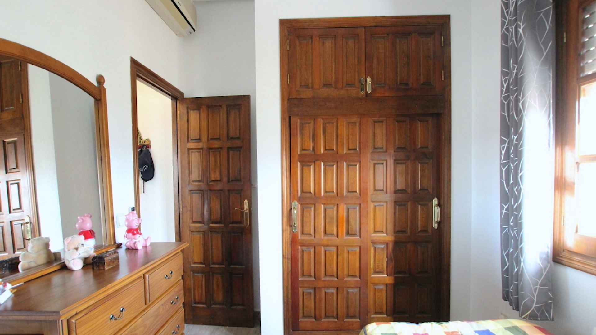48730_charming_3_bedroom_detached_villa_with_private_pool_031224142703_img_7388