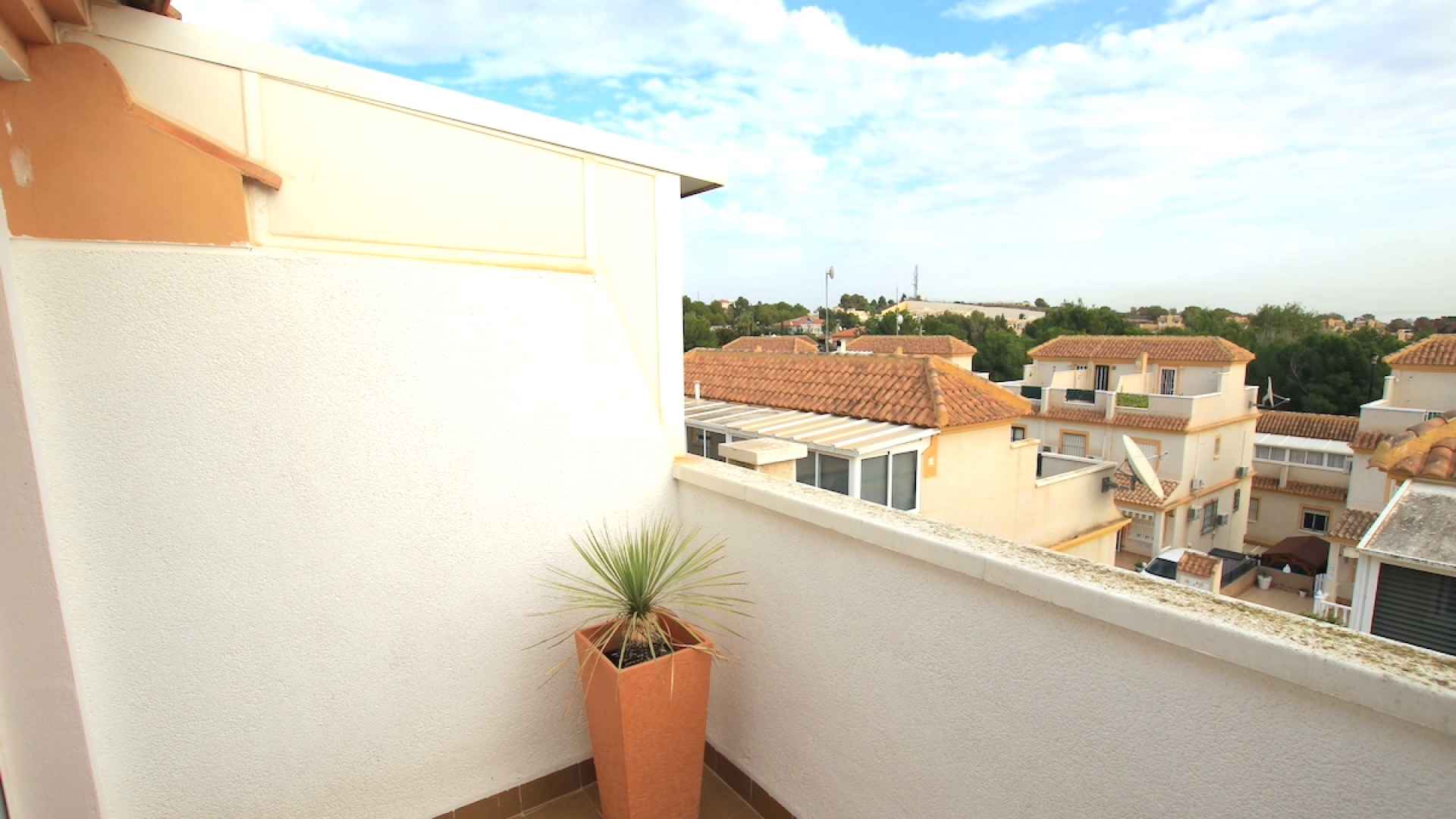 48729_attractive_2_bedroom_townhouse_residential_montemar_031224135916_img_7456
