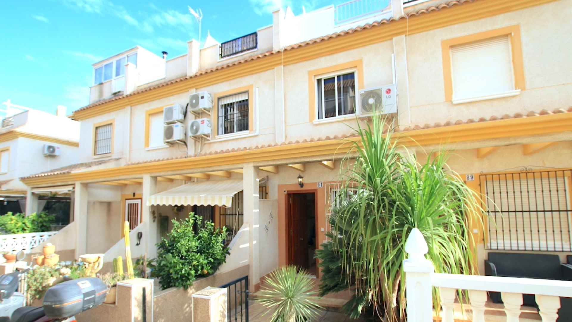 48729_attractive_2_bedroom_townhouse_residential_montemar_031224135916_img_7544