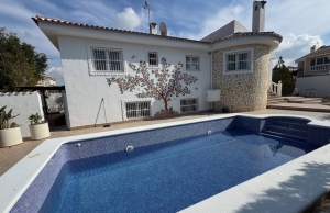 200-3809, Four Bedroom Detached Villa In Benimar.