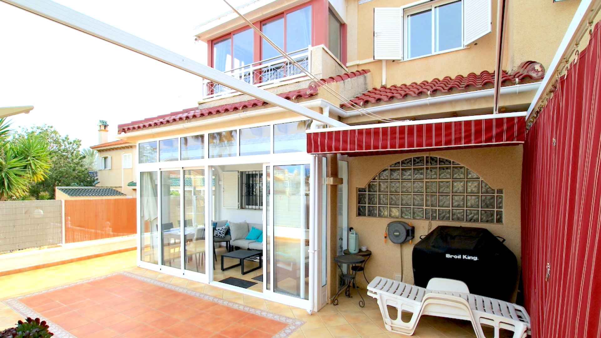 48798_fabulous_3_bedroom_corner_property_res._zeniamar_1_290125141049_img_8527