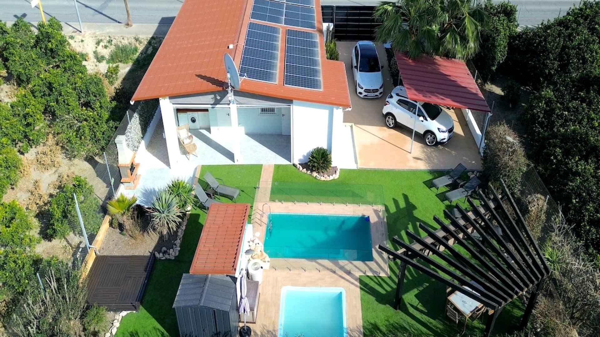 48851_stylish_and_contemporary_3_bedroom_farmhouse_with_private_pool_270225075804_dji_0551