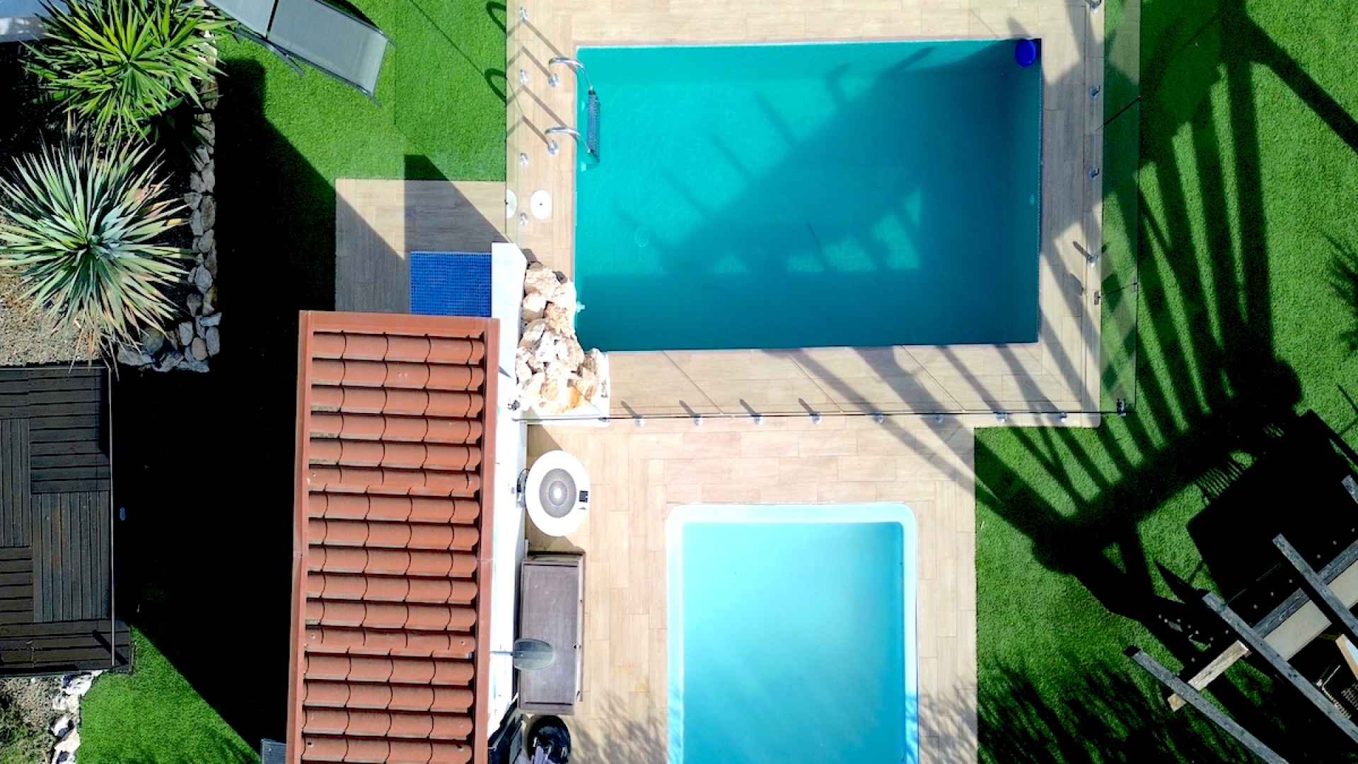 48851_stylish_and_contemporary_3_bedroom_farmhouse_with_private_pool_270225075804_dji_0556