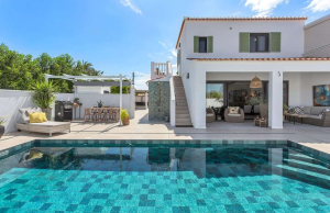 200-3977, Three Bedroom, Semi-Detached Villa In Torreta's Torrevieja.