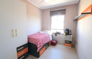48906_roomy_2_bed_apartment_with_a_private_solarium___secure_parking_160425134333_img_1744