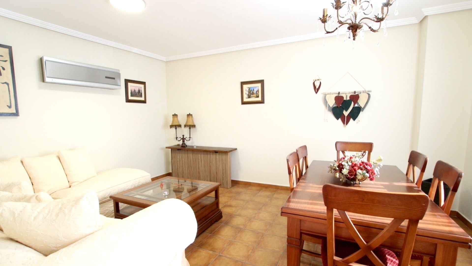 48901_spacious_and_exceptionally_well_presented_village_townhouse_110425112401_img_1171
