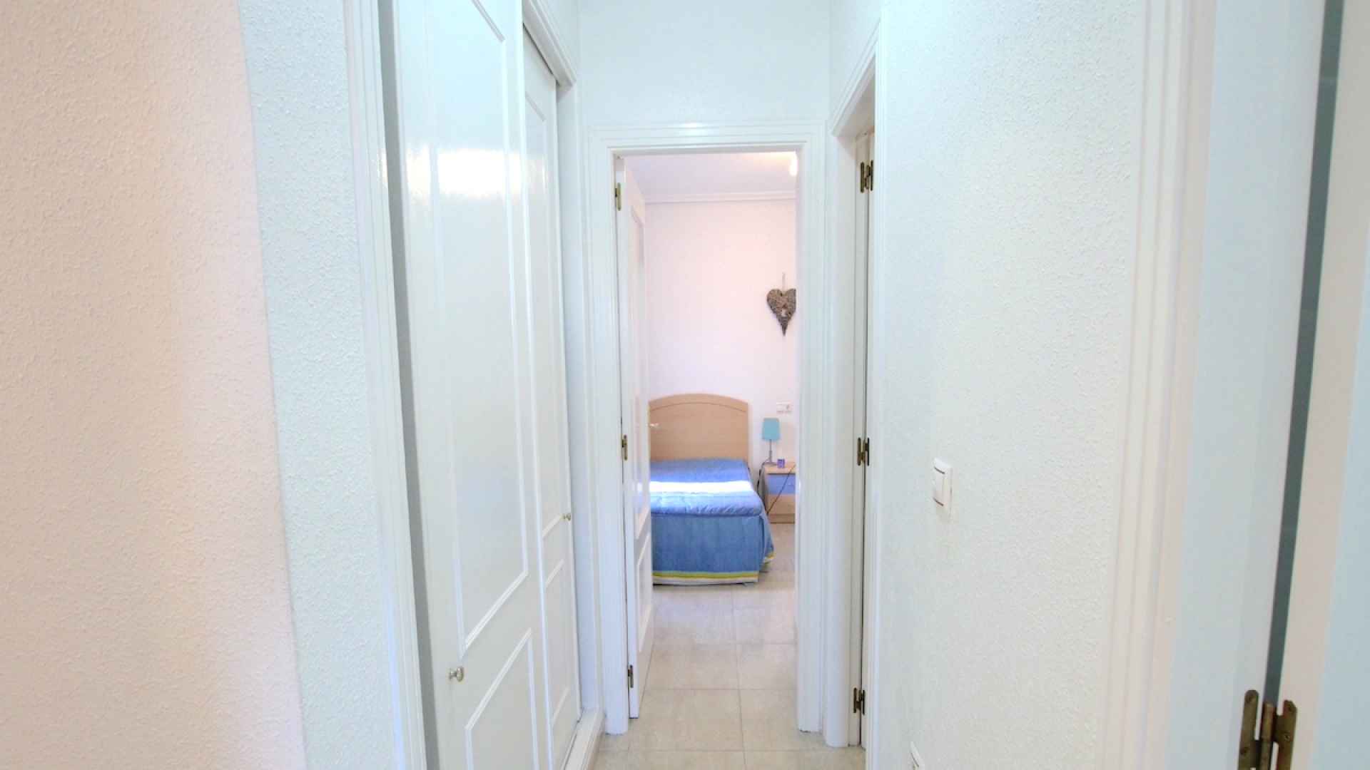 48895_charming_2_bed_top_floor_apartment_with_salt_lake_views_080425094924_img_1278