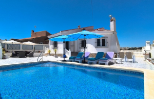 200-4052, Three Bedroom Detached Villa In Ciudad Quesada.
