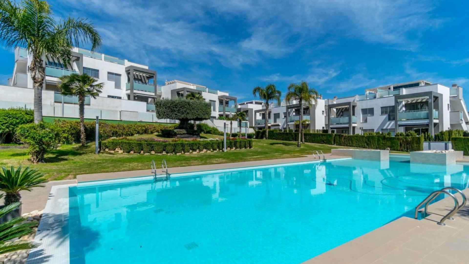 resale-upper-floor-torrevieja-la-cinuela_157240_xl